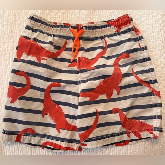 198. KIDS MINI BODEN BOYS NESSIE RED NAVY STRIPE GRAPHIC BATHERS SWIM TRUNKS - Picture 2 of 10